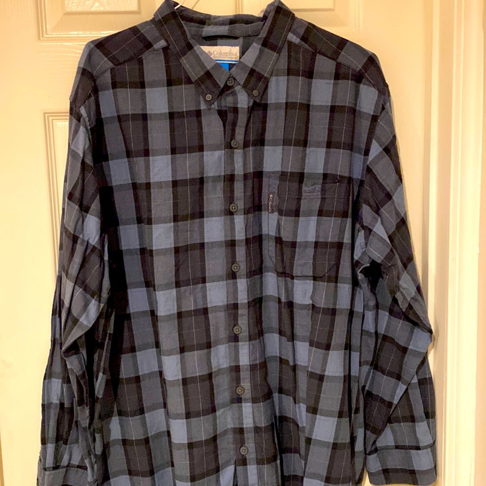 Mens blue plaid Columbia button down long sleeve shirt, 2X. Great condition